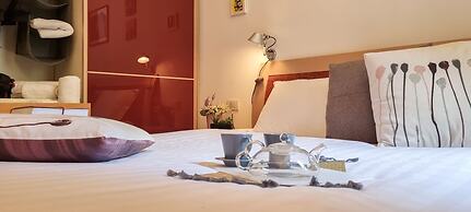 JOIVY Trendy 1-Bed Flat, Easy Access To Centre