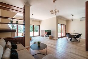JOIVY Villa Sofia