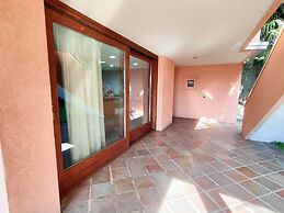 JOIVY Villa Sofia