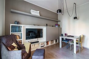 JOIVY Stylish Suite 52