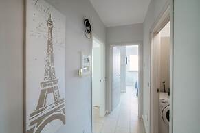 JOIVY Spacious Apt in Stunning Como