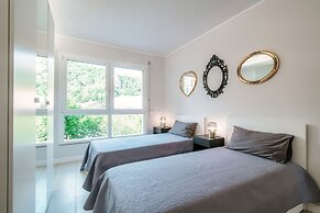 JOIVY Spacious Apt in Stunning Como