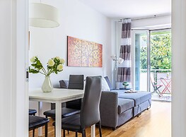 JOIVY Adorable Flat W/ Balcony