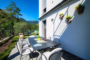 JOIVY Luxury flat & Lake Como view
