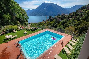JOIVY Luxury flat & Lake Como view