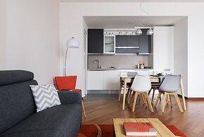 JOIVY Superb Flat W/Home Office