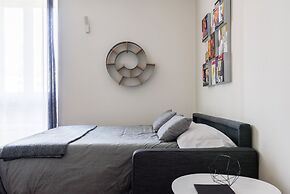 JOIVY Superb Flat W/Home Office