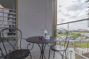 JOIVY Calm Flat W/Balcony