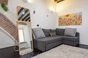 JOIVY Flat In Perfect Centre