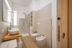 JOIVY Penthouse Flat W/Terrace