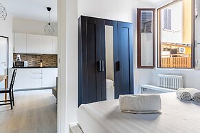 JOIVY Cosy 1-Bed Flat In Navigli