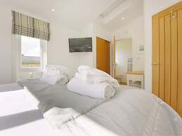 4 Horizon View
