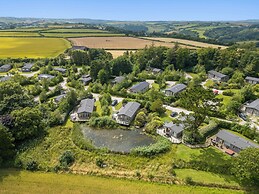 5 Meadow Retreat