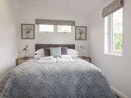 7 Meadow Retreat