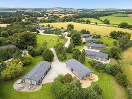 12 Meadow Retreat