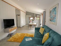 18 Meadow Retreat