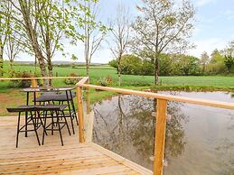 21 Meadow Retreat