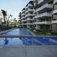 CONDO LOMA by TRVL2HM