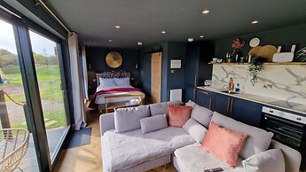TT Lodges