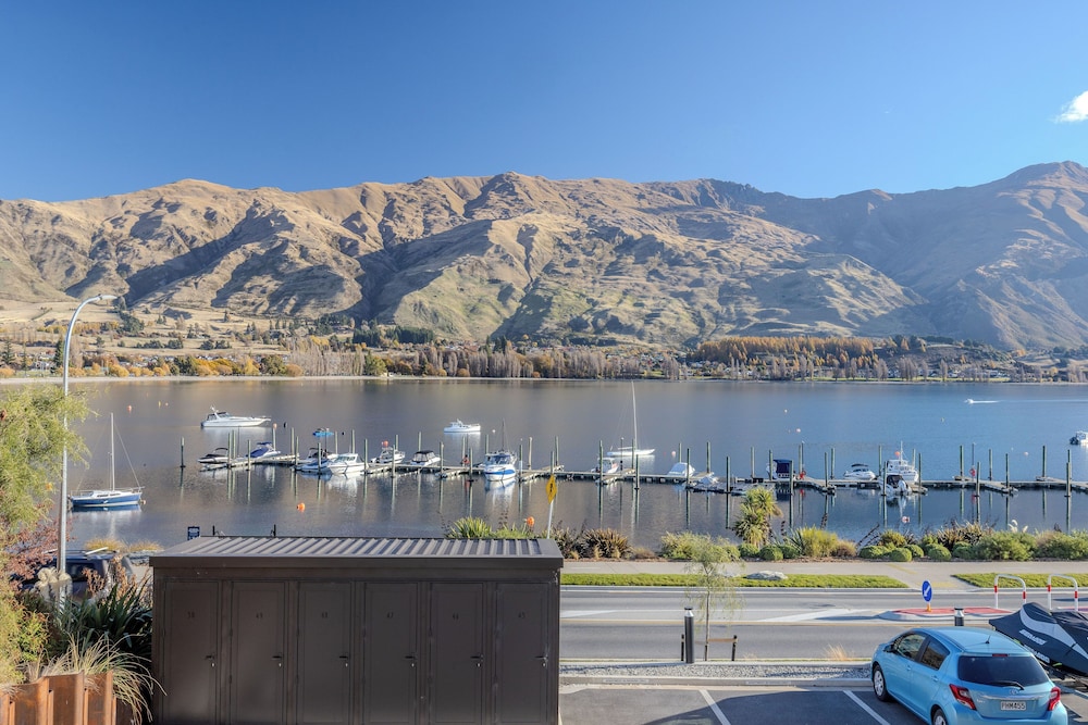 Marina Terrace Apartments