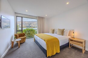 Marina Terrace Apartments