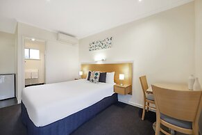 Hamilton Townhouse Motel