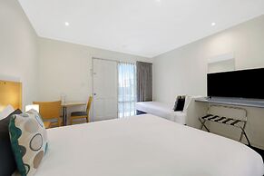 Hamilton Townhouse Motel