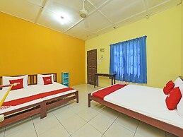 OYO 90657 D'ambang Resort