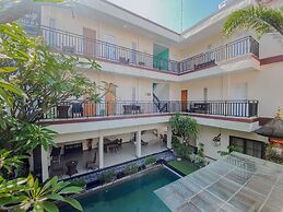 Dedy Beach Inn
