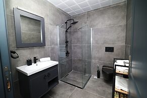 Cathan Art Hotel