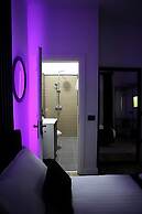 Dark Boutique Hotel