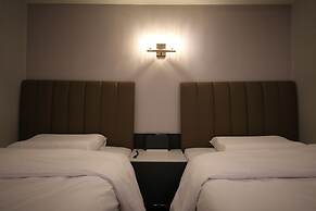 25 HOTEL