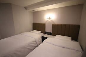 25 HOTEL
