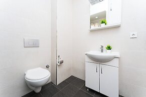Stay Inn on Koghbatsi Str. 16