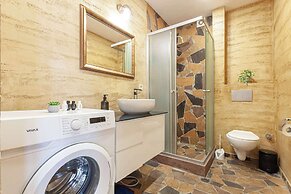 Stay Inn on Koghbatsi Str. 16