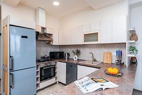 Stay Inn on Koghbatsi Str. 16