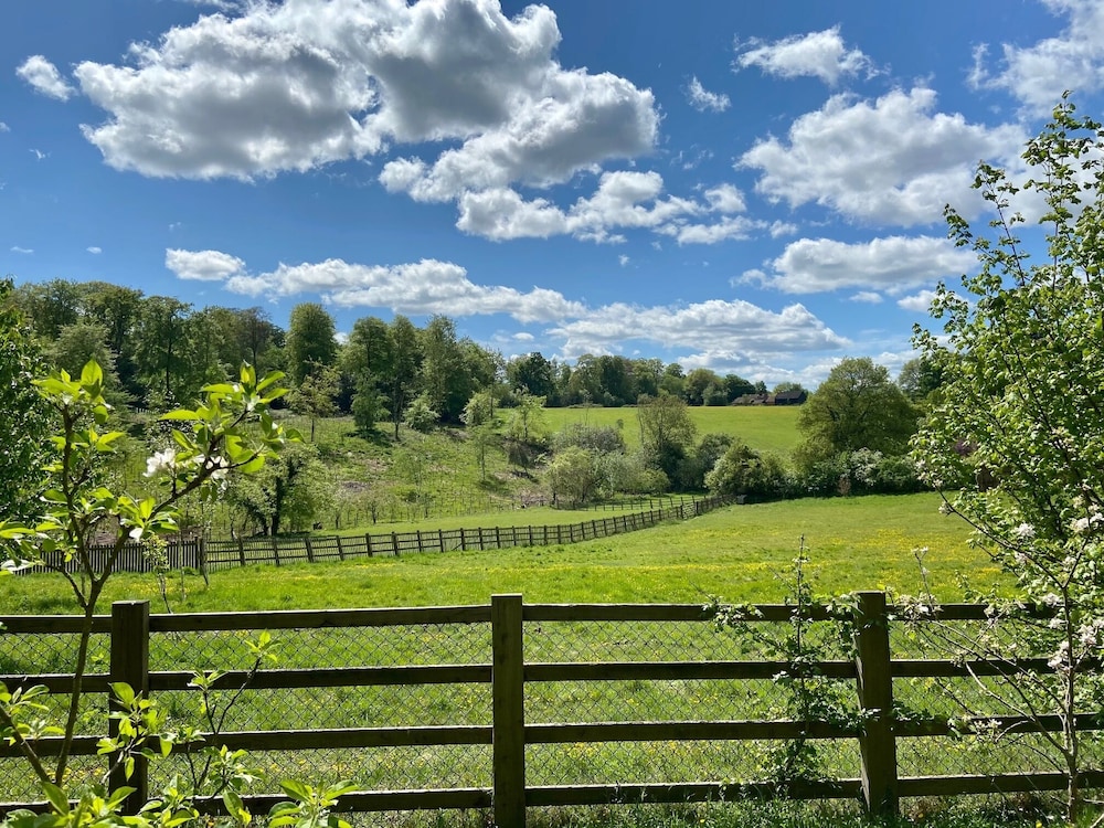 Luxury Chilterns Hideaway, Easy Access to London