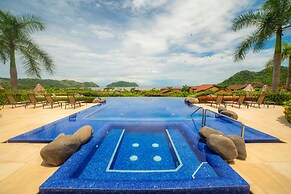 Miramar 4E - 3 bdr 3 Bath Ocean View