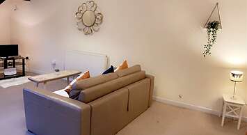 Impeccable 1-bed, Sleeps 2, Free Parking