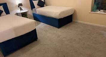 Impeccable 1-bed, Sleeps 2, Free Parking