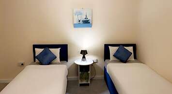 Impeccable 1-bed, Sleeps 2, Free Parking