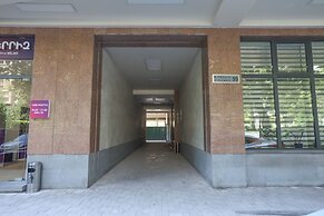 Stay Inn  on Buzand Str. 97