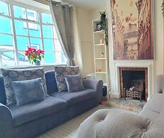Inviting 2-bed Cottage in Windsor