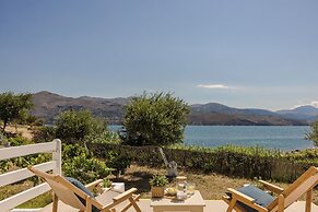 Apollonides Seafront Villa 1 “Aoede”