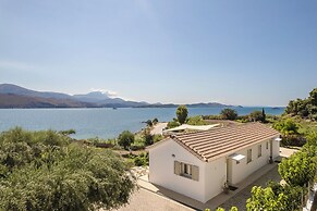 Apollonides Seafront Villa 1 “Aoede”