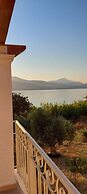 Apollonides Seafront Villa 1 “Aoede”