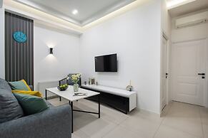Stay inn on Amiryan 26/4