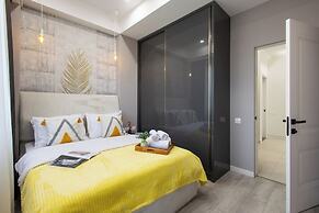 Stay inn on Amiryan 26/4