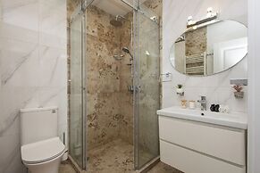 Stay inn on Amiryan 26/4