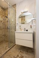 Stay inn on Amiryan 26/4